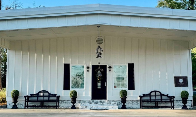 Sylvester Hôtel | 6-BR in Sylvester, GA - Southern Charm Meets Spacious Comfort