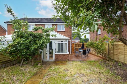 Stanley Maison | 6 Guests - Pet Friendly - 10min Leeds City Centre