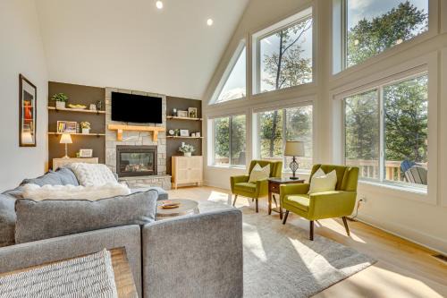 Front Royal Maison | 6 Mi to Appalachian Trail Modern Front Royal Gem!