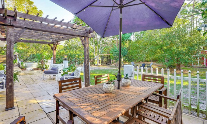 Indian River Estates Maison | 6 Mi to Dtwn: Pet-Friendly Retreat in Fort Pierce!