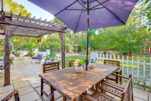 Indian River Estates Maison | 6 Mi to Dtwn Pet-Friendly Retreat in Fort Pierce!