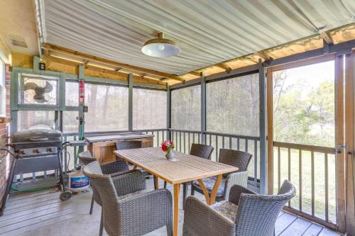 Lufkin Maison | 6 Mi to Ellen Trout Zoo Family Home with Yard!