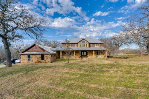 Little Elm Maison | 6 Mi to Lewisville Lake Spacious Ranch Home