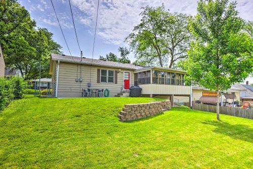 Omaha Maison | 6 Mi to Old Market Home with BBQ-Ready Patio!