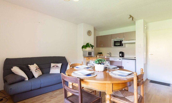 Bourisp Appartement | 6-person duplex in Bourisp with balcony, private parking & ski locker
