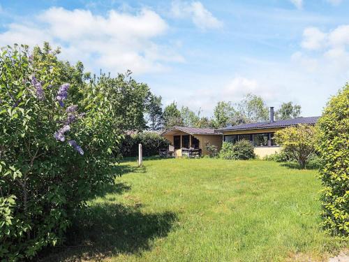 Bog By Maison | 6 person holiday home in Bogø By