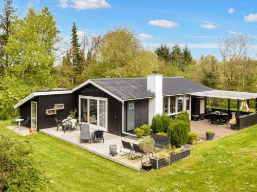 Ertebølle Maison | 6 person holiday home in Farsø-By Traum