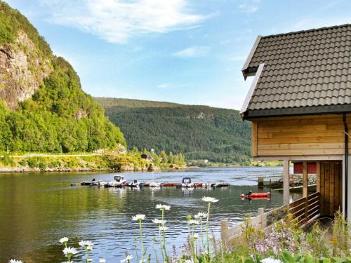 Leirvik Maison | 6 person holiday home in Leirvik i Sogn-By Traum