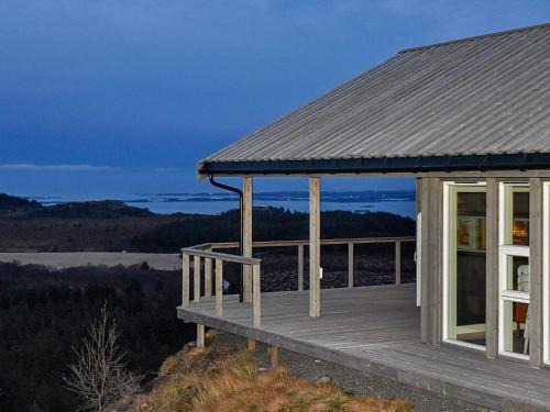 Gjengstoa Maison | 6 person holiday home in Lyngstad