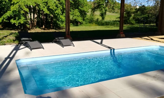 Vouneuil-sur-Vienne Maison | 6 personnes avec jardin privative, piscine chauffée