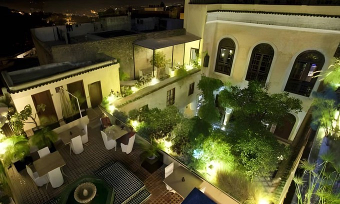 Ain Azlitan Maison | 60 m² Riad ∙ 127 personnes