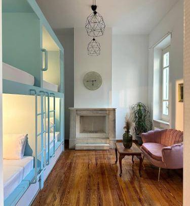 Kerameikos Auberge | 600 m² Auberge de jeunesse ∙ 9 chambres ∙ 39 personnes
