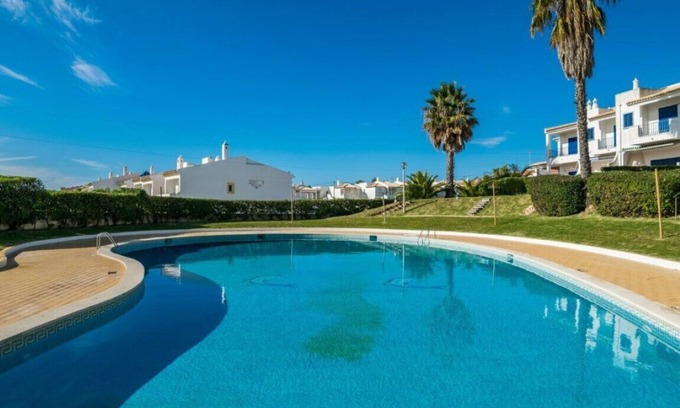 Areias de Sao Joao Copropriété | Appartement A 600m de la plage dans copropriété fermée entre Oura et Albufeira