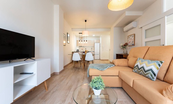 Bailen-Miraflores Appartement | 63 m² Appartement ∙ 1 chambre ∙ 2 personnes