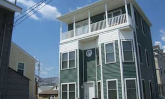 Lavallette Maison | 65 East Atlantic Way, Lavalette, New Jersey