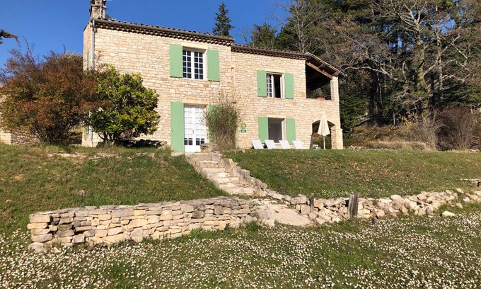 Aubenas-les-Alpes Maison | 67 m² Gîte ∙ 2 chambres ∙ 4 personnes