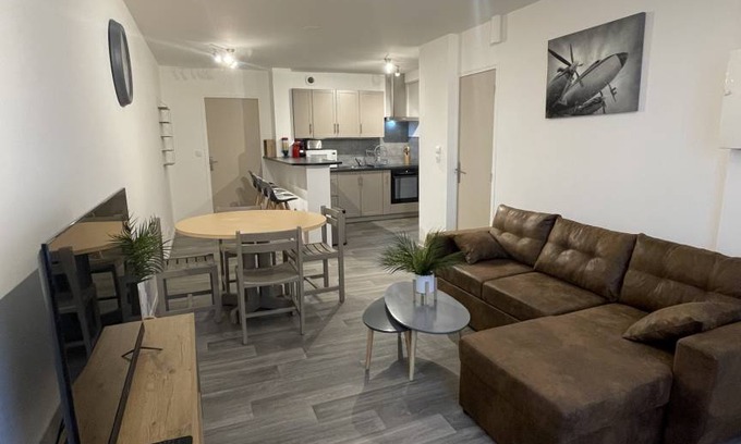Yvre-l'Eveque Appartement | 68 m² Appartement ∙ 1 chambre ∙ 4 personnes