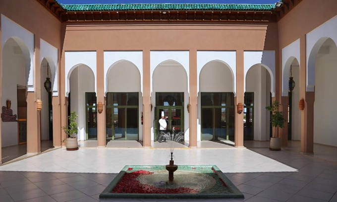 Annakhil Hôtel | 68 m² Hôtel ∙ 127 personnes