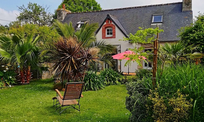 Audierne Maison | 690-Villa de charme au cœur d’un jardin luxuriant