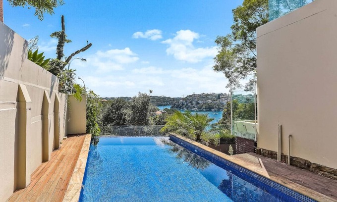 Mosman Maison | 6BR Stunning Waterview with Private Pool in Mosman