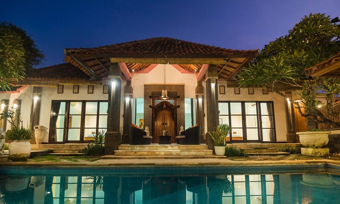 Nusa Dua Villa | 7 Bdr - Offre de dernière minute 50% + OFF !!! Nusa Dua