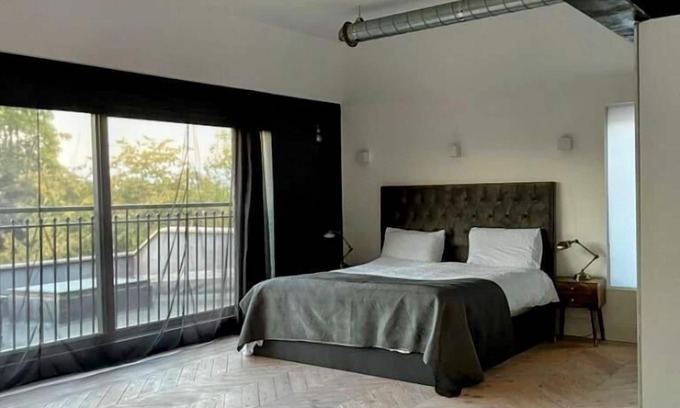 Winchmore Hill Maison | Remarkable 7-Bed House in London