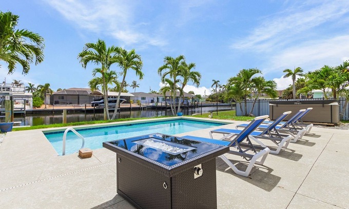 South Island Maison | 7 Dockside Dream: 3BR/3BA Pool Home w/Canal Access!