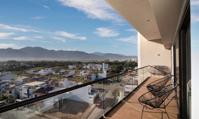 Puerto Vallarta Appartement | 7 Floor Mountain Views! 3 Bedroom New Luxury Condo