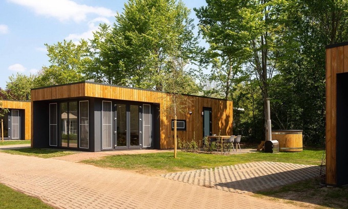 Notter Cabine | 7 lodges make up this group accommodation. All your own cottage! 🏡