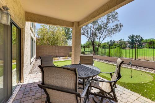South Mountain Maison | 7 Mi to Dtwn Golf Getaway with Fire Pit in Phoenix