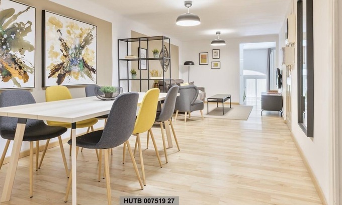 el Camp d'en Grassot i Gracia Nova Appartement | 7. Office Up Apartment