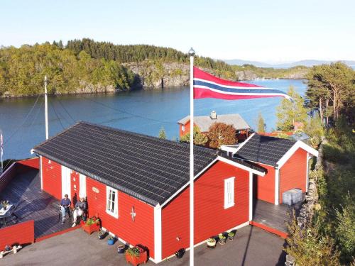 Sund Maison | 7 person holiday home in KLOKKARVIK