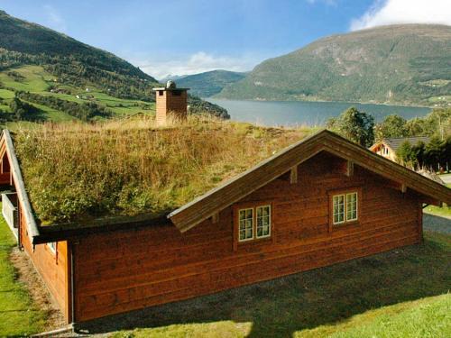 Olden Maison | 7 person holiday home in olden