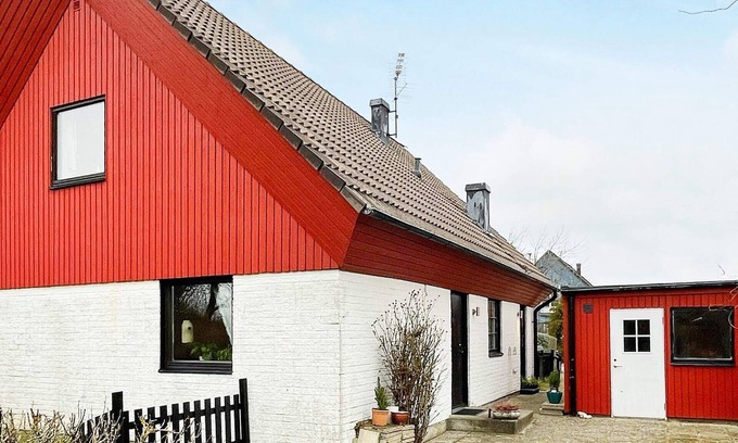 Viken Maison | 7 person holiday home in Viken