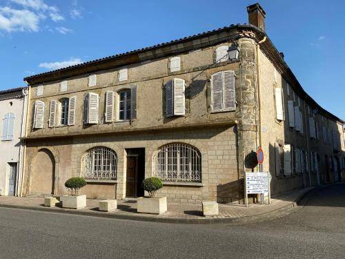 Nogaro Lit Et Petit-Déjeuner | 70 m² Chambre d'hôtes ∙ 2 chambres ∙ 5 personnes