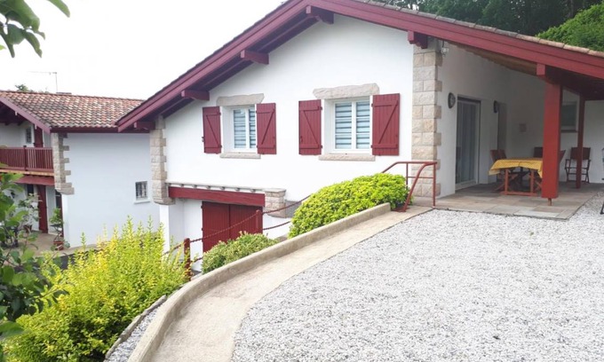 Saint-Pee-sur-Nivelle Maison | 72 m² Gîte ∙ 2 chambres ∙ 4 personnes