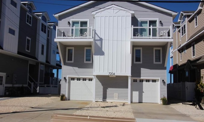 Dennisville Copropriété | 7204 Central Avenue North