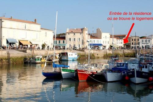 Saint-Martin-de-Re Appartement | 75m2 flat on the harbour car park included