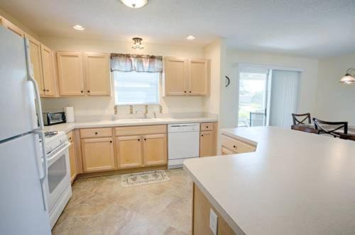 Lynnhaven Maison | 769 Z3a VILLAGE OF LYNNHAVEN