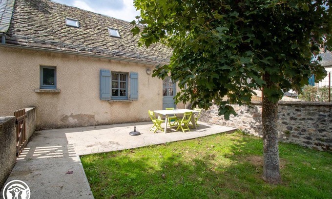 Valbeleix Maison | 77 m² Gîte ∙ 2 chambres ∙ 4 personnes