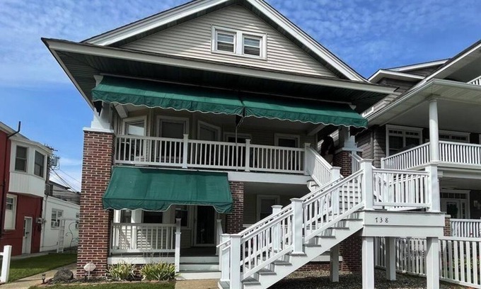 North End Copropriété | 7th & Central-Cozy 2bed/1bath 1st floor condo