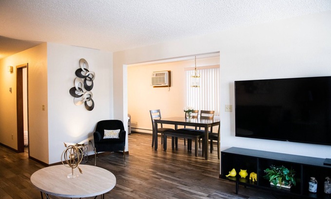 Bismarck Copropriété | 7th Heaven Condo in Downtown Bismarck