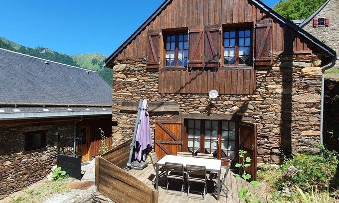 Baren Maison | A 8 kilomètres de Luchon - Gîte de la Boulotte, 3 Epis avec piscine