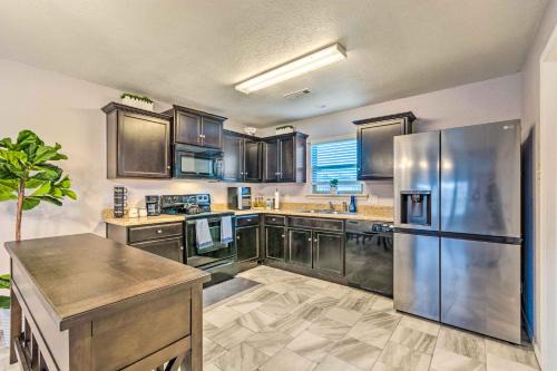 Little Rock Maison | 8 Mi to Downtown Little Rock Home with Fenced Yard