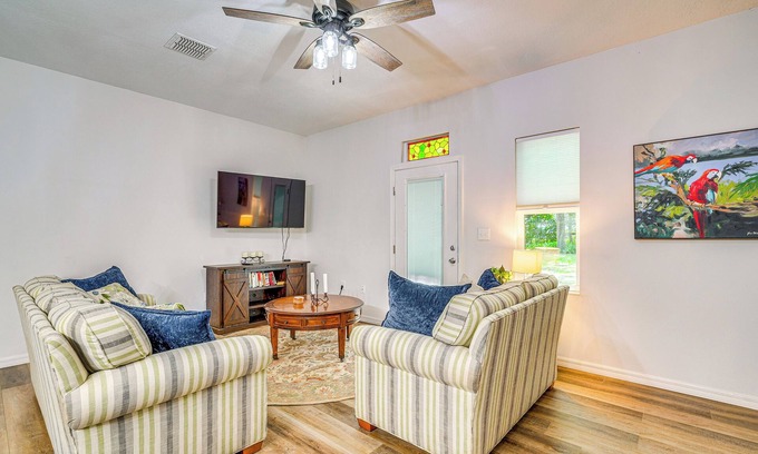 Silver Springs Cottage | 3 Mi to Silver Springs State Park: Home w/ Grill!