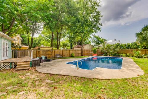 East Hill Maison | 8 Mi to Pensacola Beach Home with Private Pool