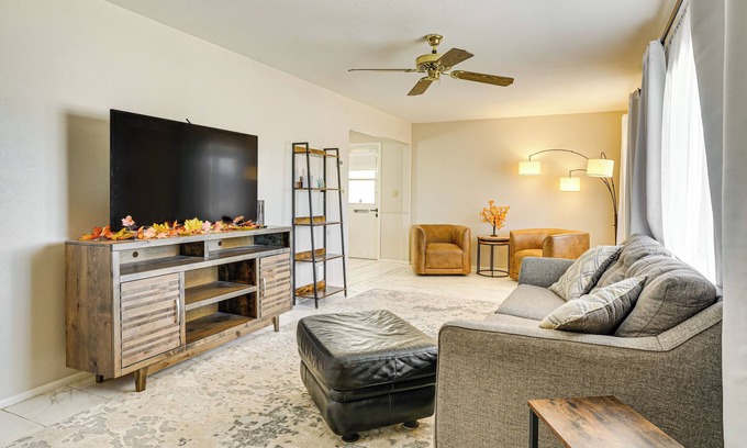 Youngtown Maison | 8 Mi to State Farm Stadium: Home in Youngtown