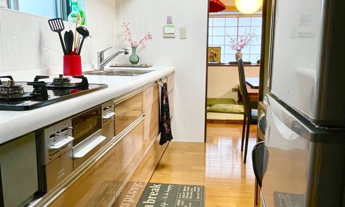 Okubo Appartement | Shin-Okubo 8-minute walk A hotel with a beautiful Japanese garden of 108㎡🌸 - A healing room with a beautiful Japanese garden in Shinjuku Enjoy the night view of Shinjuku from the rooftop terrace of 178㎡ / Shinjuku-ku, Tokyo