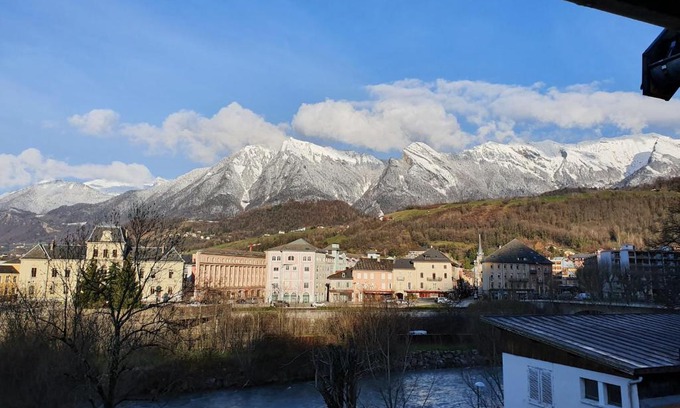 Albertville Appartement | 8 personnes, spacieux tout-confort à Albertville