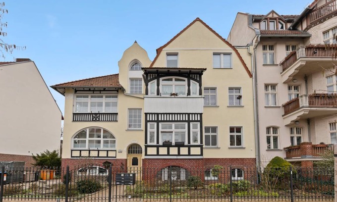 Hohenschoenhausen Appartement | 80 m² Appartement ∙ 2 chambres ∙ 5 personnes